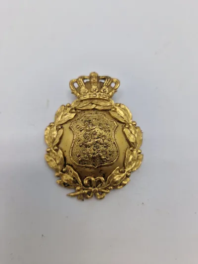 Originalt hærmærke lavet til broche