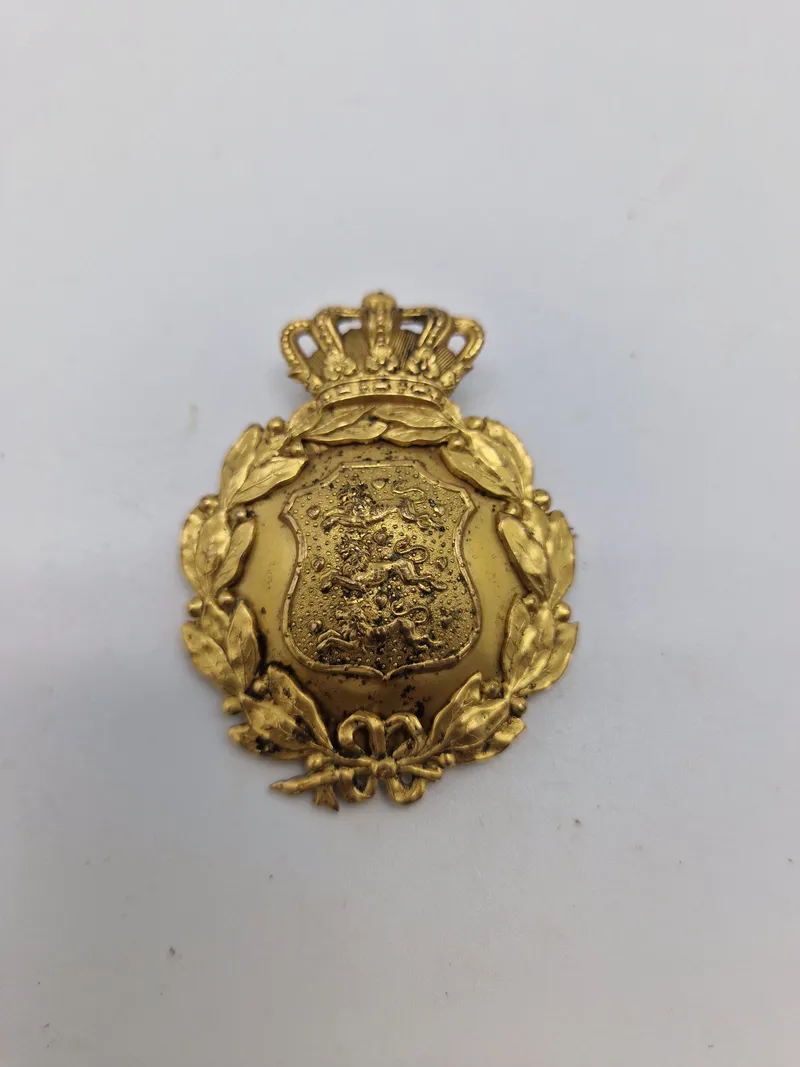Originalt hærmærke lavet til broche