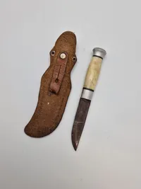 Veludført jagtdolk