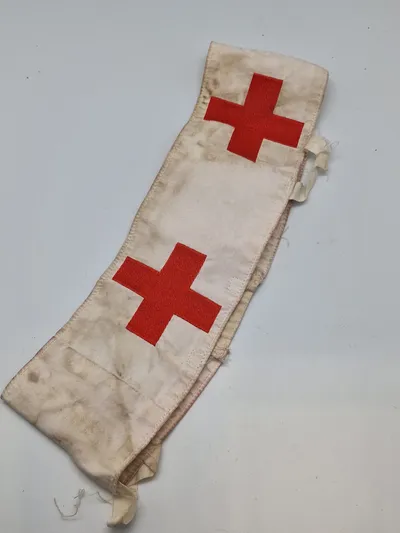 Hjelm omslag for sanitetsmand