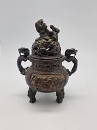Antikt kinesisk røgelseskar af bronze Incense burner with Chinese lions