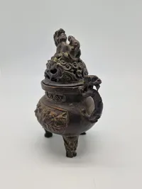 Antikt kinesisk røgelseskar af bronze Incense burner with Chinese lions
