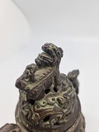 Antikt kinesisk røgelseskar af bronze Incense burner with Chinese lions