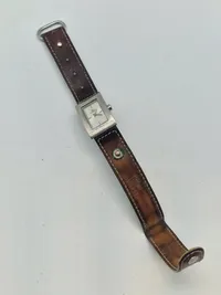 Originalt Lacoste ur fremstillet for Peugeot, skal have nyt batteri