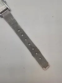 Originalt Peugeot ur, skal have nyt batteri