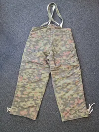 Camouflage bukser