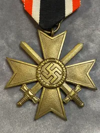 Originalt KVK2 med sværd