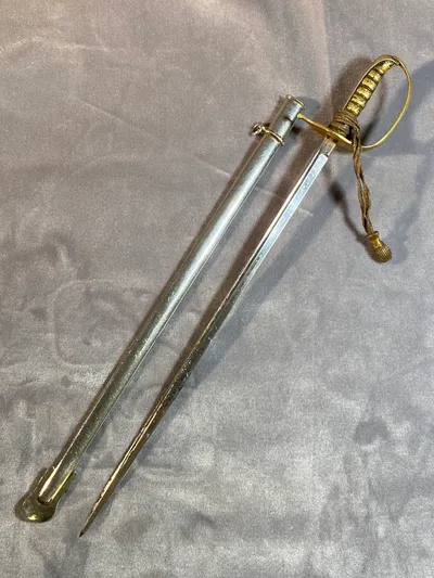 Original brevåbner i form af sabel, givet fra fabrikken til officerer der kunne tage beslutning om indkøb