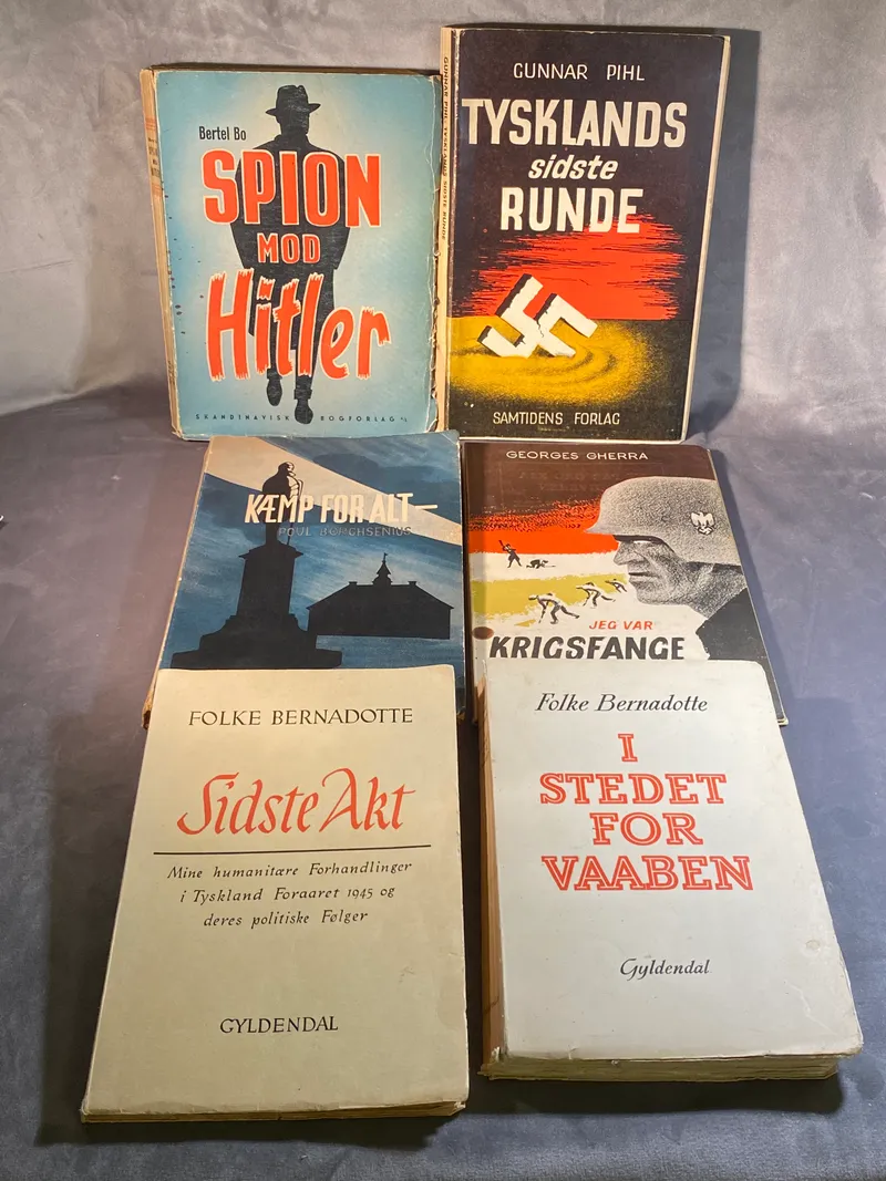 Samling bøger om besættelsen