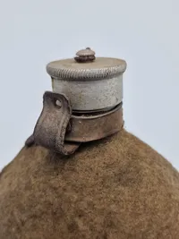 Diverse gasmaske filtre WW2