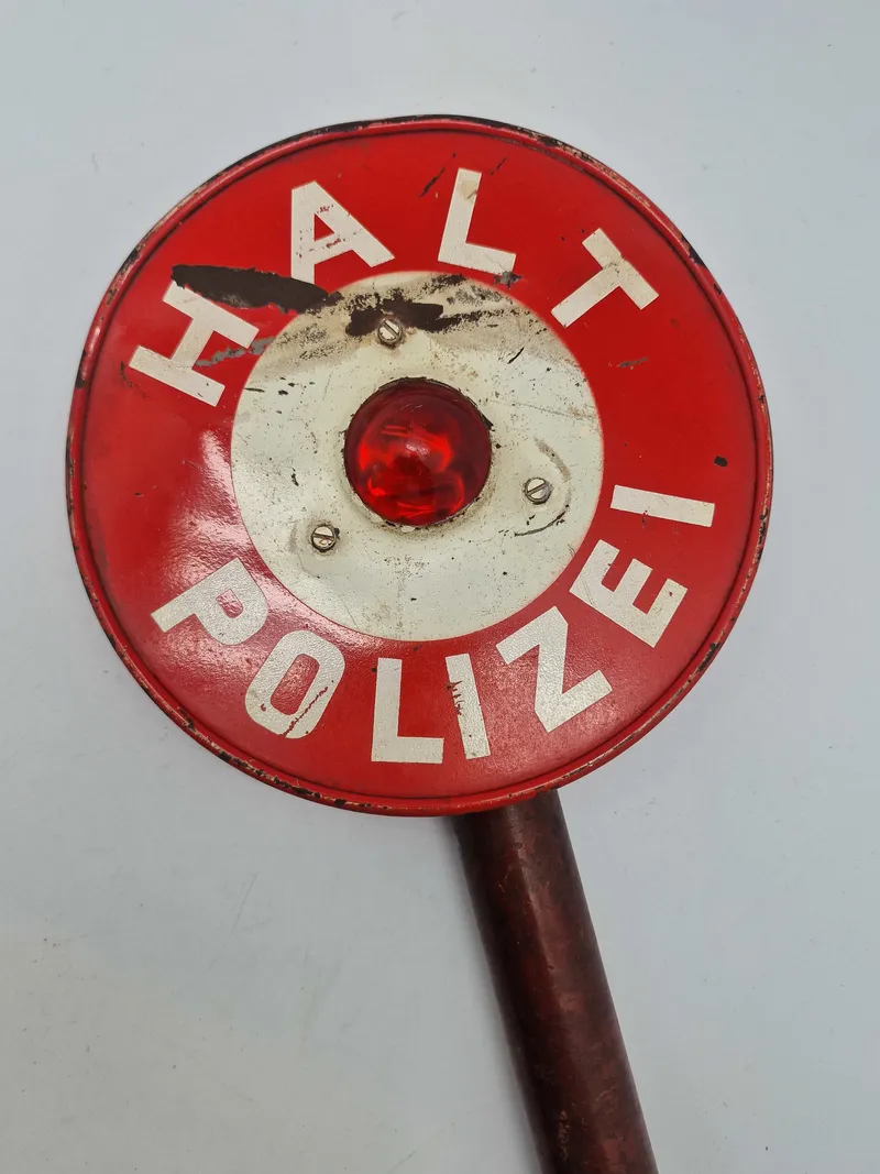 Originalt tysk stop skilt fra politiet