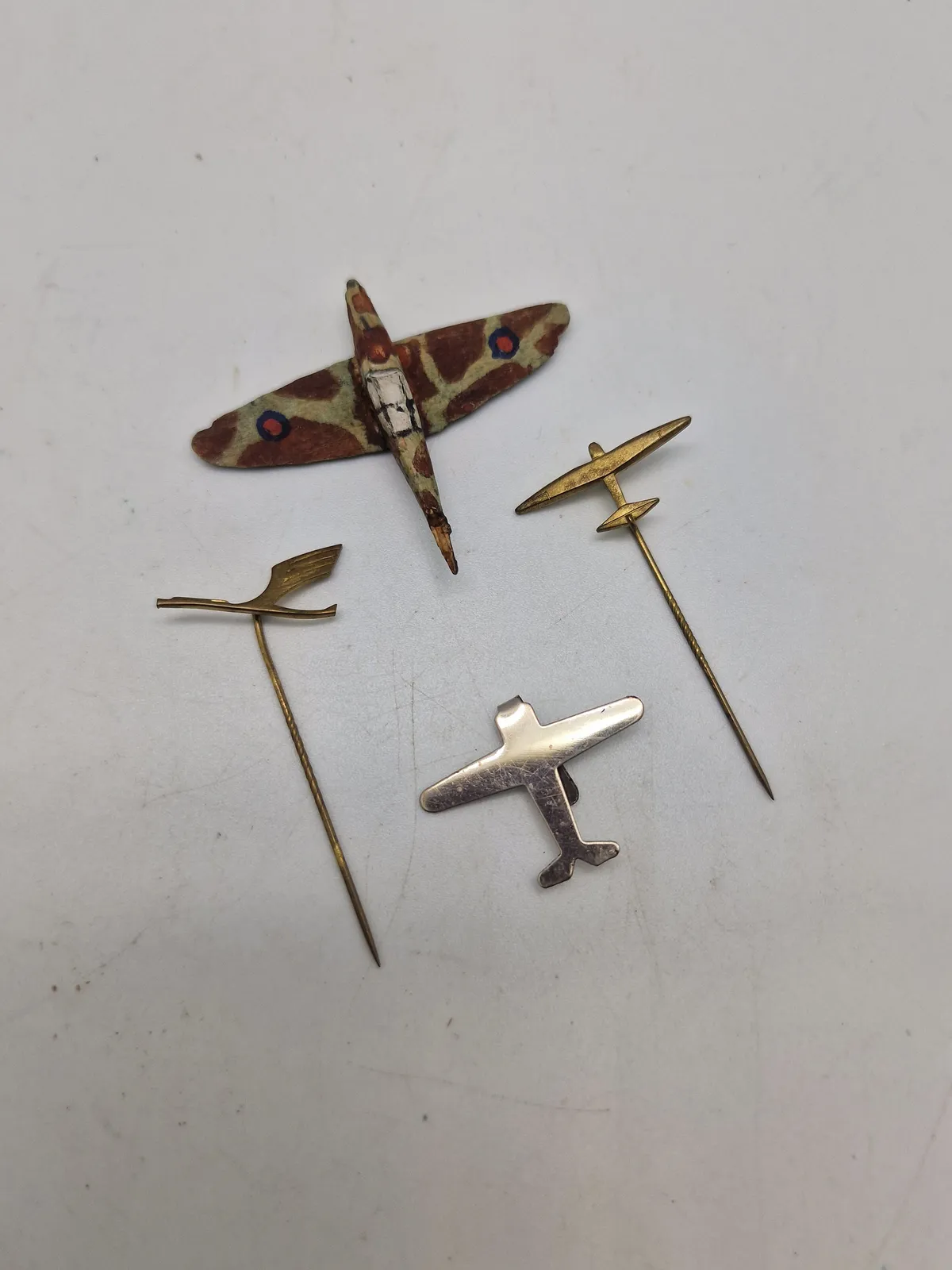 Flyver pins mm.
