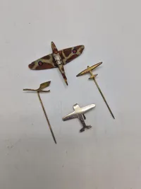 Flyver pins mm.