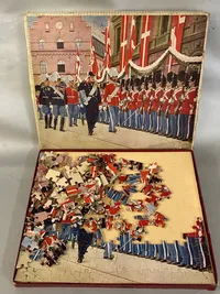 Originalt puslespil med royalt motiv