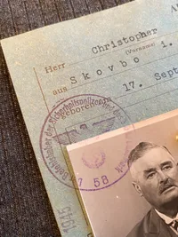 Sjælden original våbentilladelse udstedt af det tyske SD i Danmark 1945