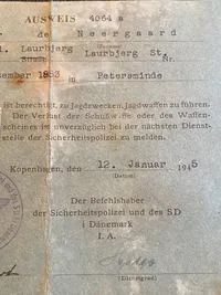 Sjælden original våbentilladelse udstedt af det tyske SD i Danmark 1945