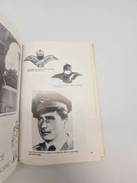 Sjældent sæt bøger omhandlende SS frivillige - der er en del om Frikorps Danmark