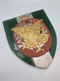Stort originalt dansk militært vægskjold Fynske livregiment