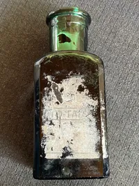 Original mundblæst flaske til lak - denne flaske kom med som en del af udstyret til bilen Ford A i slutning af 1920’erne