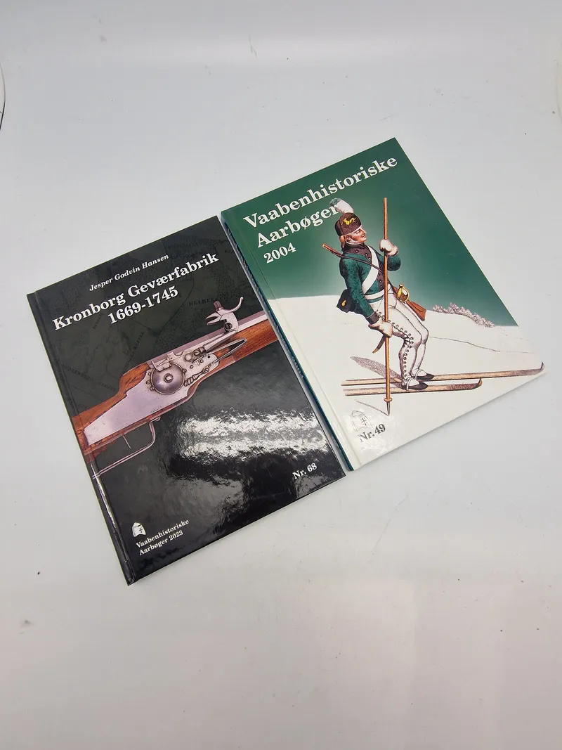 VHS årbøger (2stk)