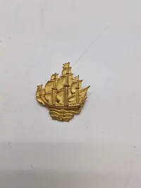 Lot danske baret mærker mm.