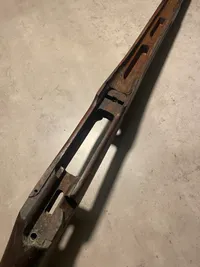 Originalt WWII skæfte til Lee Enfield