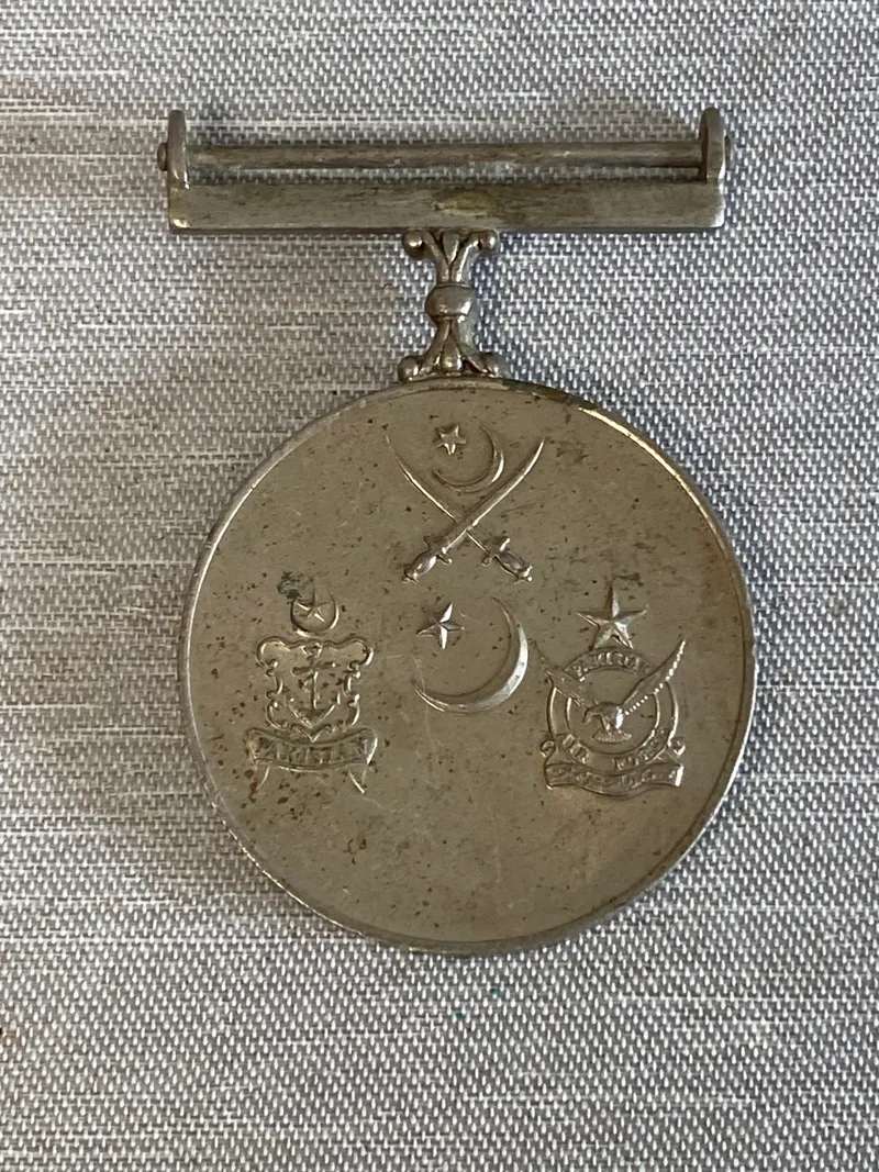 Original pakistansk  war service medal 1965