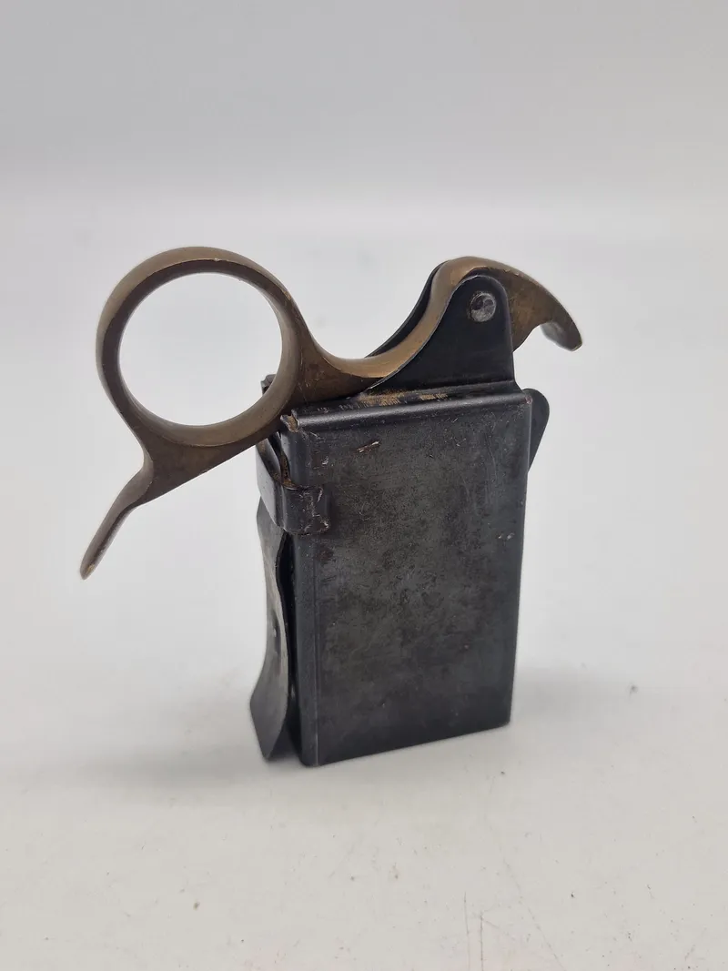 Original Stengun speedloader (bl.a. nedkastet til modstandsbevægelsen i Danmark)