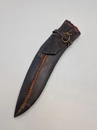 Kuhkri kniv med skede