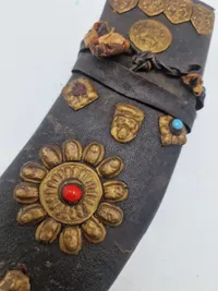 Kuhkri kniv med skede
