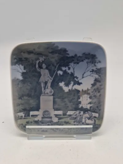 Plakette - Royal Copenhagen - med motiv af den tapre landsoldat