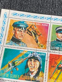 Frimærke ark med motiver af bl.a. Luftwaffe piloter