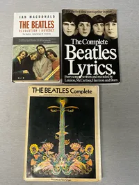Lot diverse the Beatles litt.