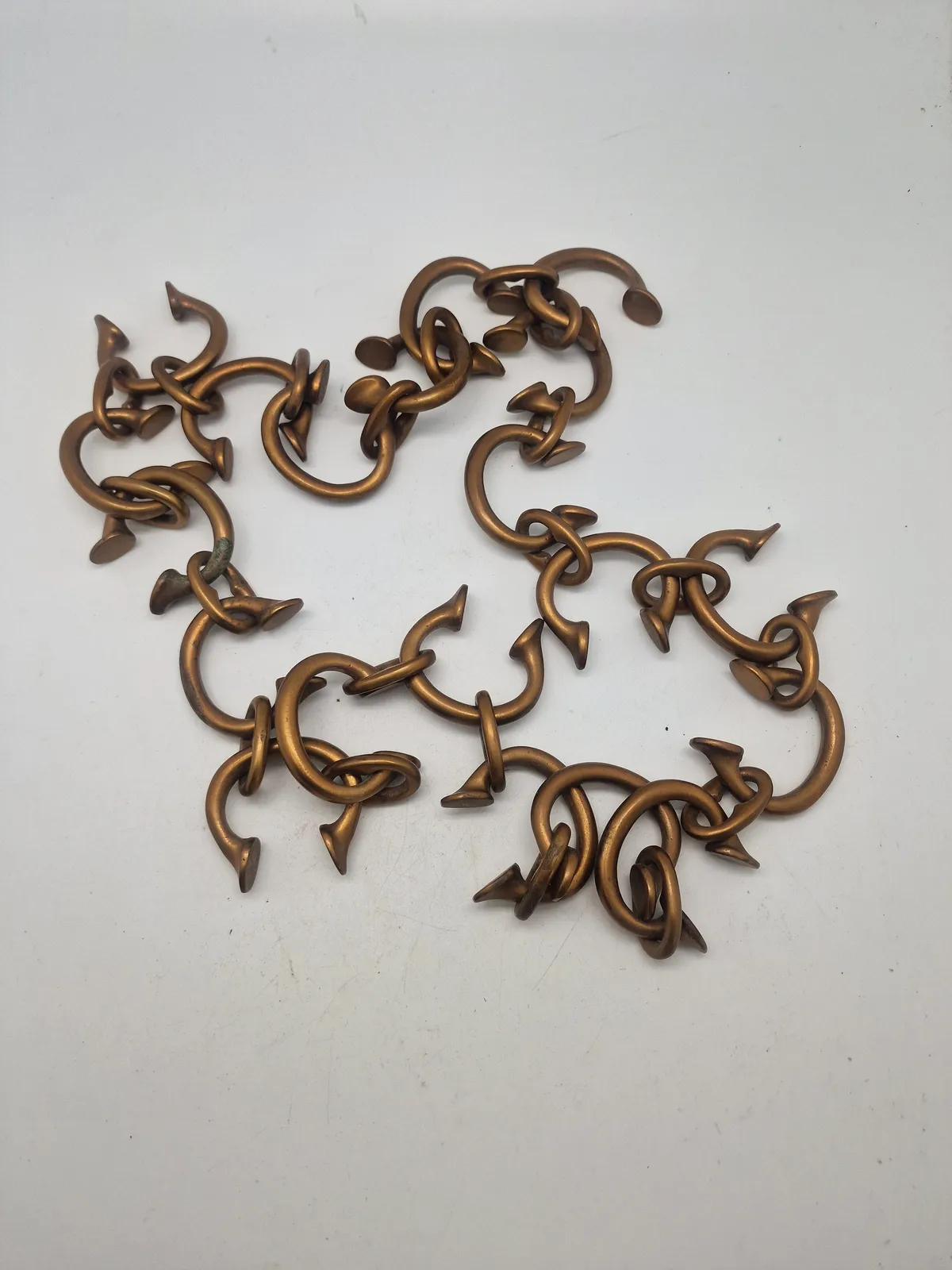 Original samling originale “Okpoho” (Manilla slave bracelets) lavet som kæde