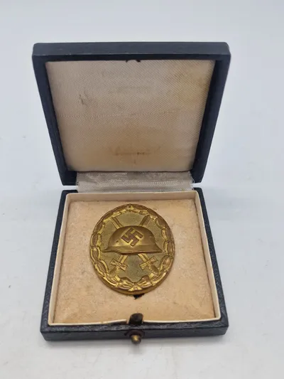 Originalt WOUND BADGE IN GOLD BY HAUPTMÜNZAMT WIEN "30" + BOX
