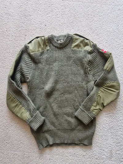 Original sweater fra det danske forsvar