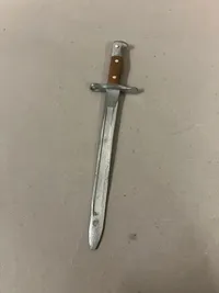 Brevkniv i form af bajonet