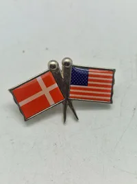 Lot pins og badges