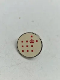 Lot pins og badges