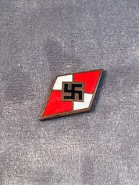 HitlerJugend diamant - original???