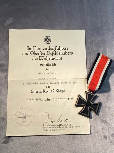 Ekstremt sjældent originalt PZ div “Das Reich” Waffen SS urkunde givet til SS Rottenführer Horst Korn under Ardenneroffensiven