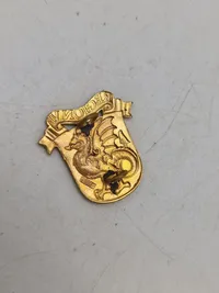 Lot diverse danske regiments mærker mm.