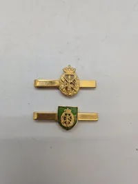 Lot militære slipsenåle