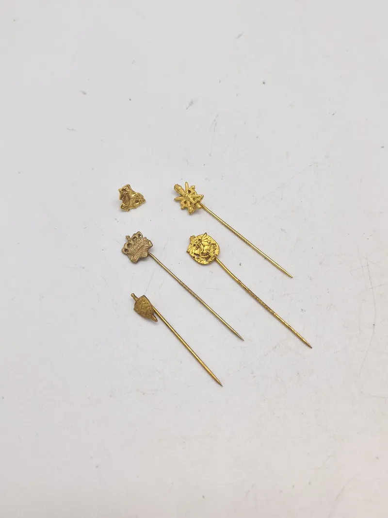 Lot militære miniature nåle