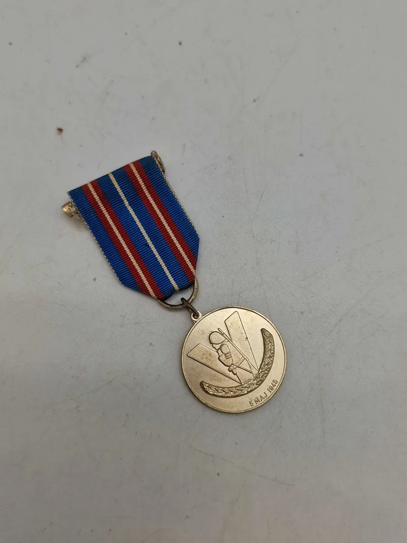 Original 5 maj 1945 medalje