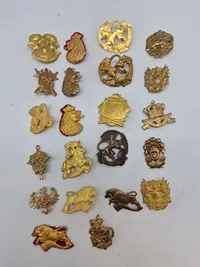 Lot danske regimentsmærker