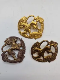 Lot danske regimentsmærker