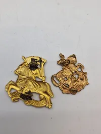 Lot danske regimentsmærker