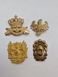 Lot danske regimentsmærker