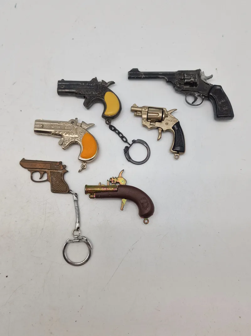 Lot miniature pistoler